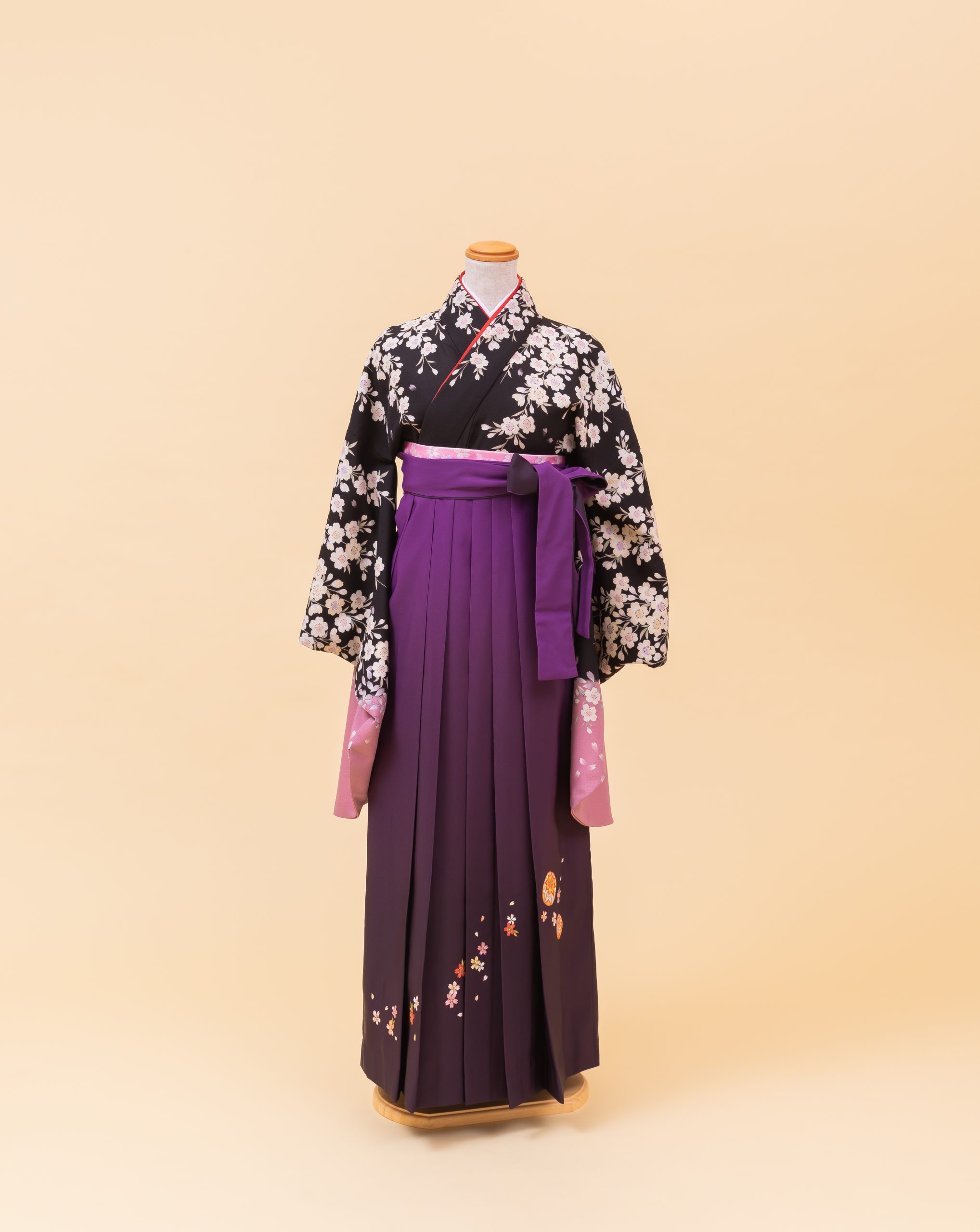 黒地　しだれ桜（740064）/紫 ボカシ 鞠桜刺繍